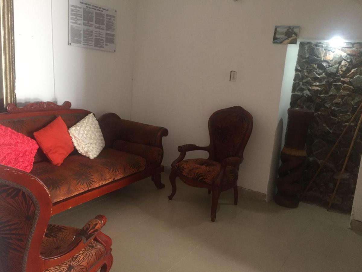 Hotel Andalucia Inn ซันตามาร์ตา ภายนอก รูปภาพ