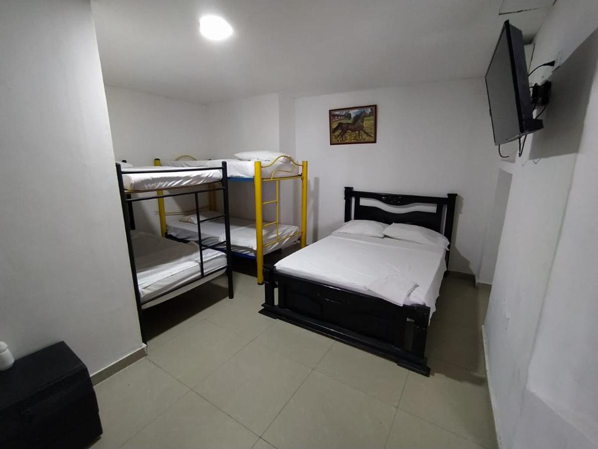 Hotel Andalucia Inn ซันตามาร์ตา ภายนอก รูปภาพ
