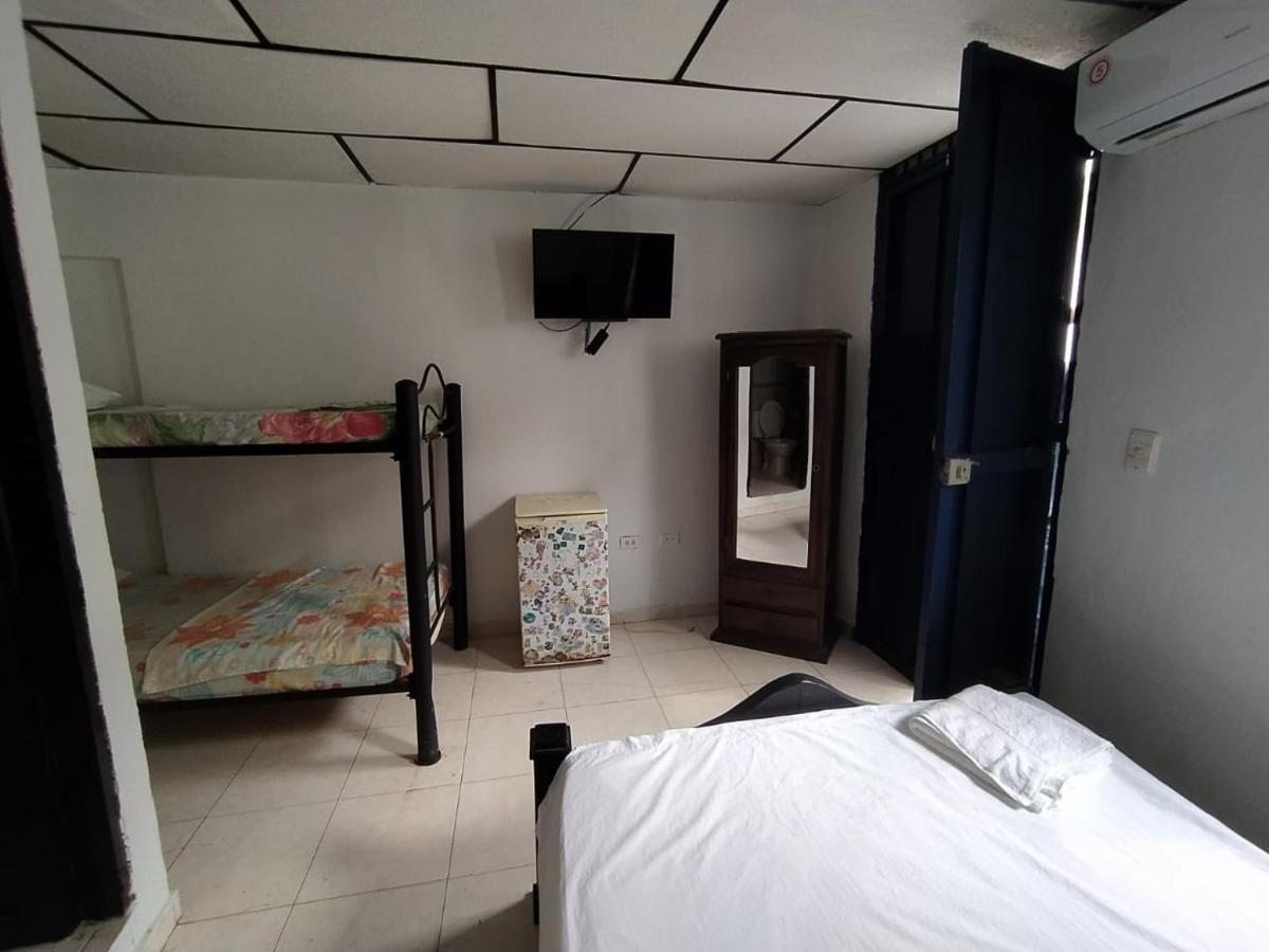 Hotel Andalucia Inn ซันตามาร์ตา ภายนอก รูปภาพ