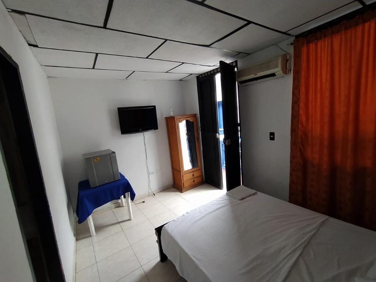 Hotel Andalucia Inn ซันตามาร์ตา ภายนอก รูปภาพ
