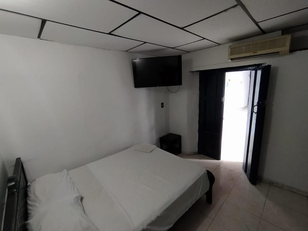 Hotel Andalucia Inn ซันตามาร์ตา ภายนอก รูปภาพ